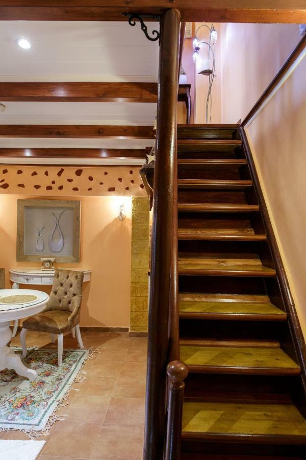 Sali Chelidonaki Boutique Suite Chania  Exteriör bild