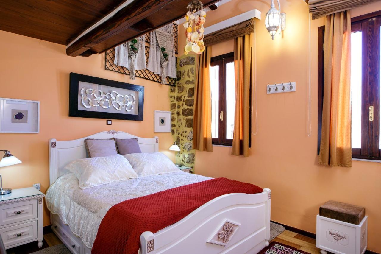 Sali Chelidonaki Boutique Suite Chania  Exteriör bild